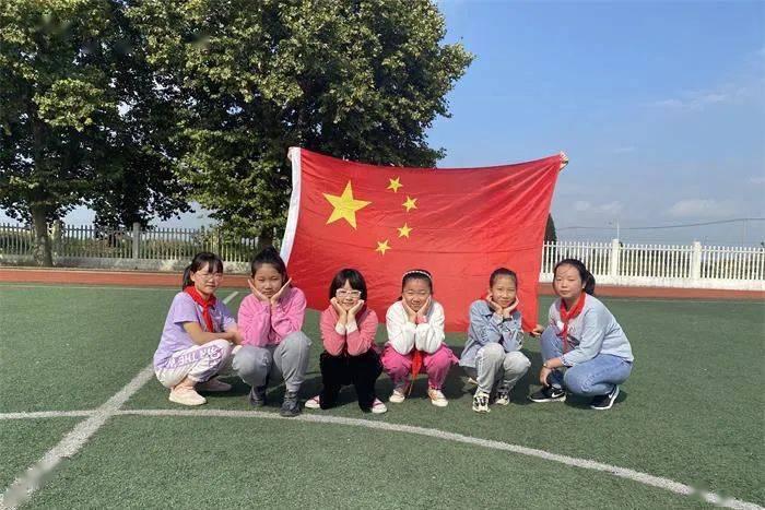 爱上已婚女是继续走下去还是放弃？游戏画面